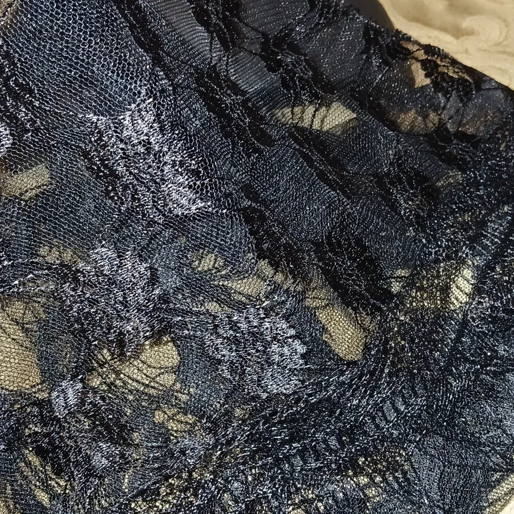 Lace Woman Shawl Black NIP